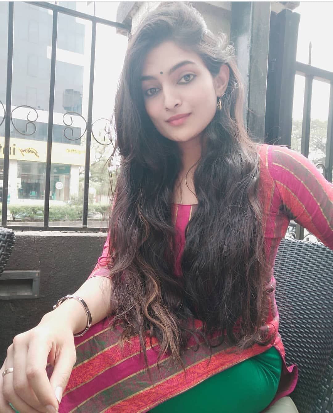  Anjali